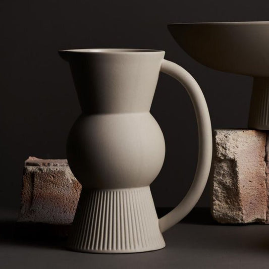 Robert Gordon Poet’s Dream Water Jug / Natural - 29lines