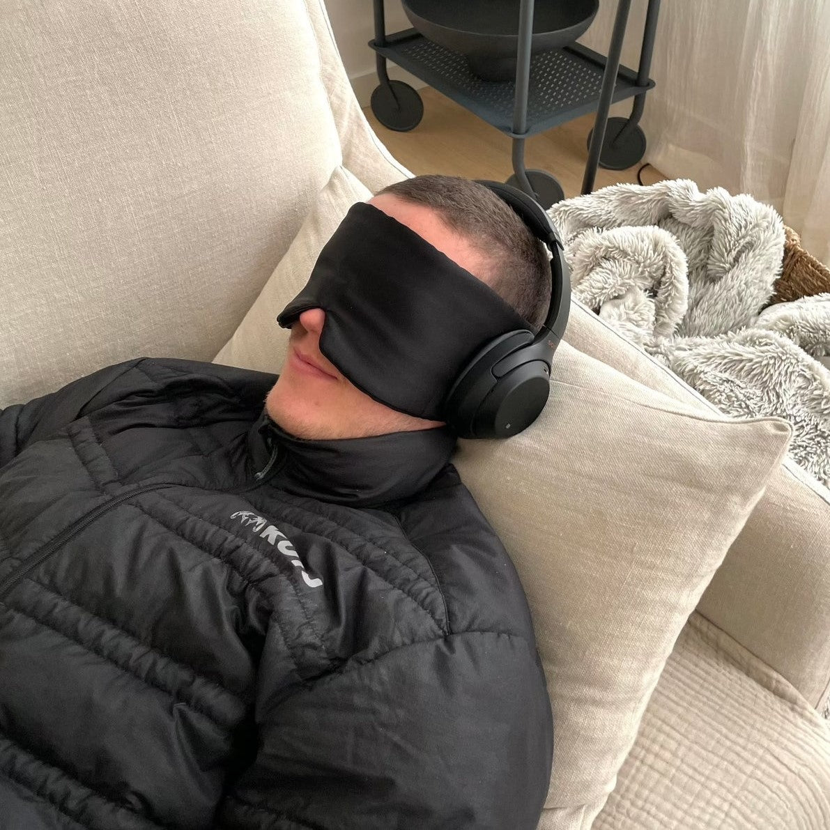 Silk Magnolia Eyemask Pillow - 29lines