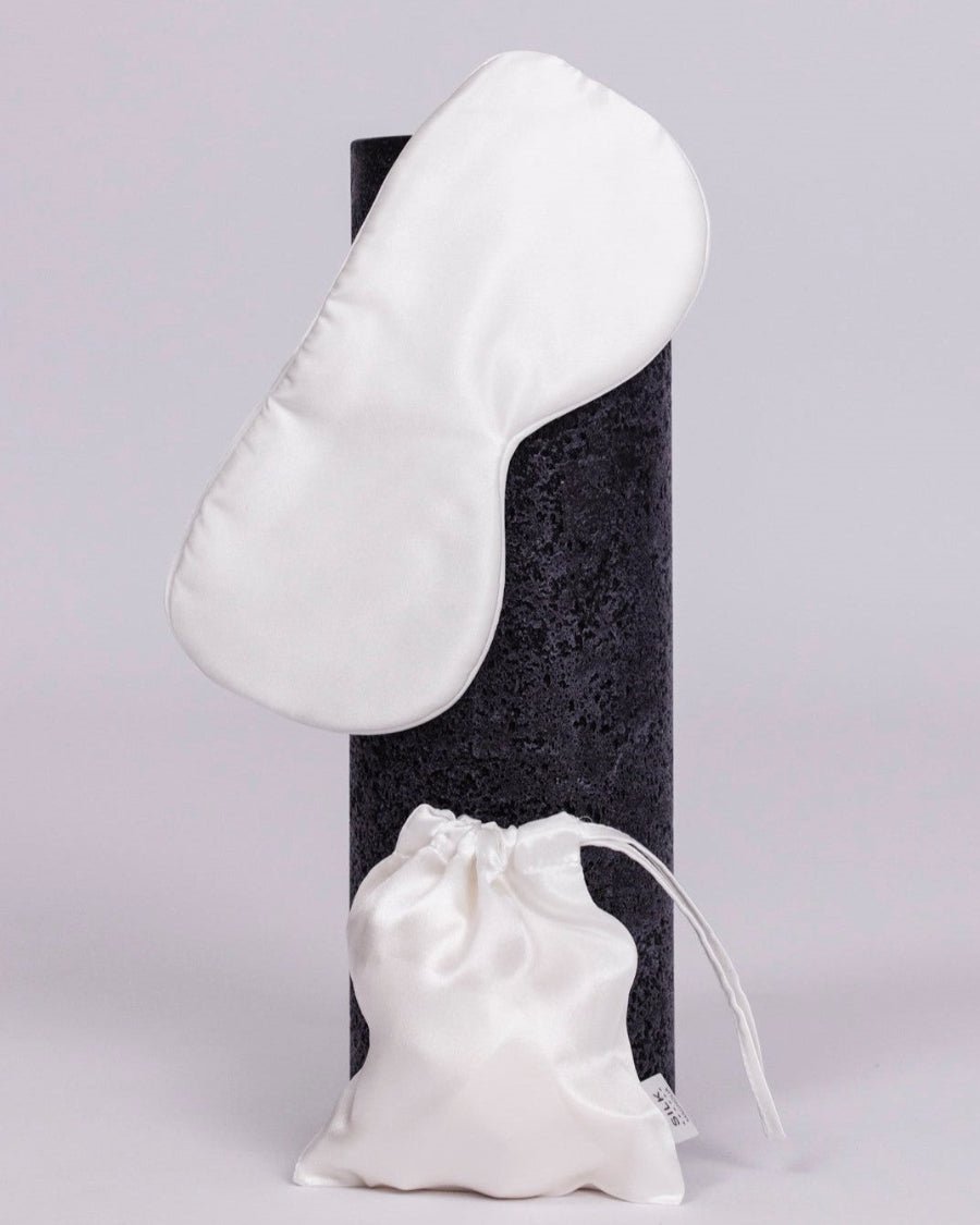 Silk Magnolia Eyemask with Travel Pouch - 29lines